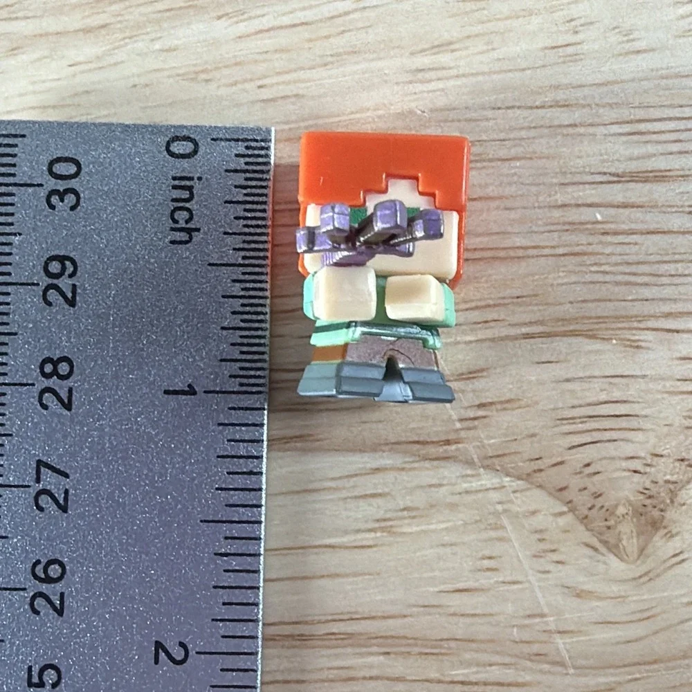 Minecraft Mini Figure Village & Pillage Series 21: Alex